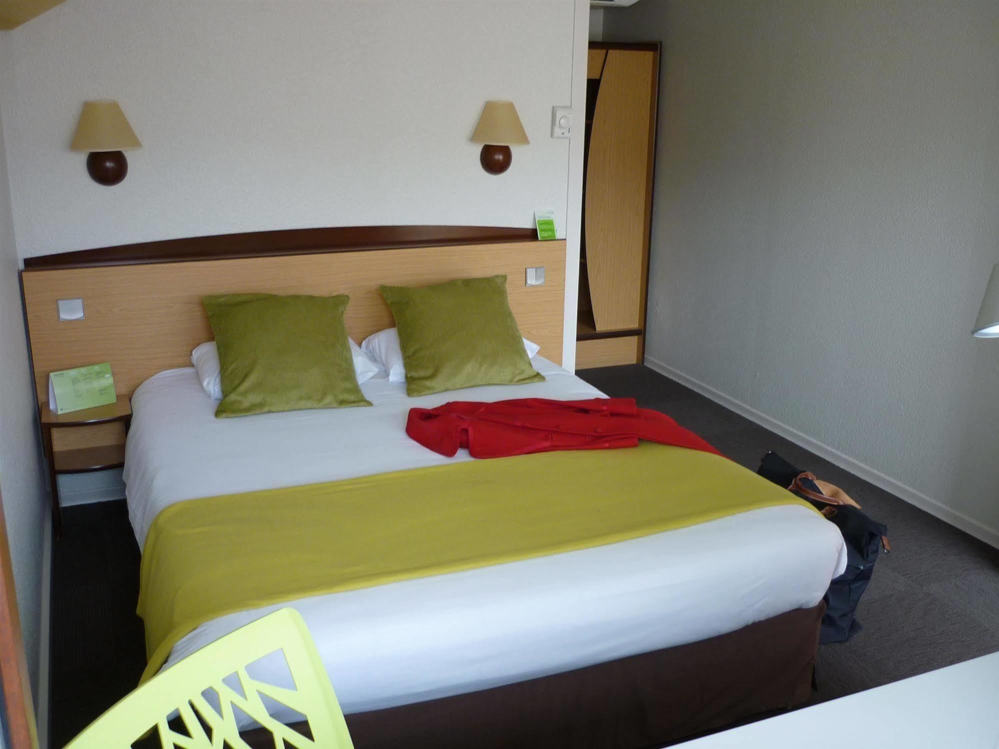 Hotel Le Cyrano Μπερζεράκ Εξωτερικό φωτογραφία