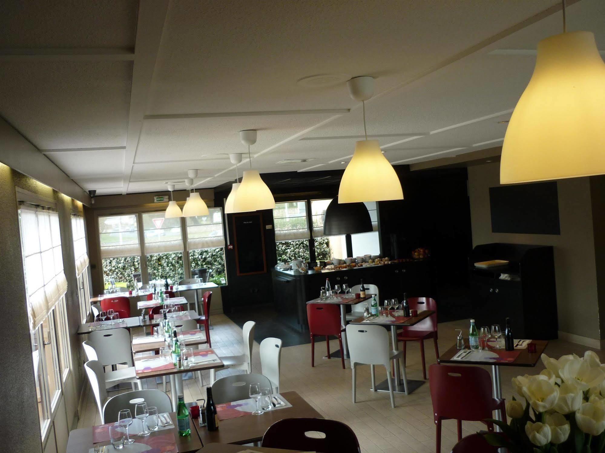 Hotel Le Cyrano Μπερζεράκ Εξωτερικό φωτογραφία